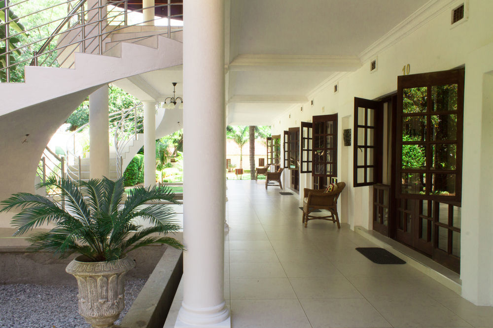 Motsamai Guest Lodge Bulawayo Kültér fotó
